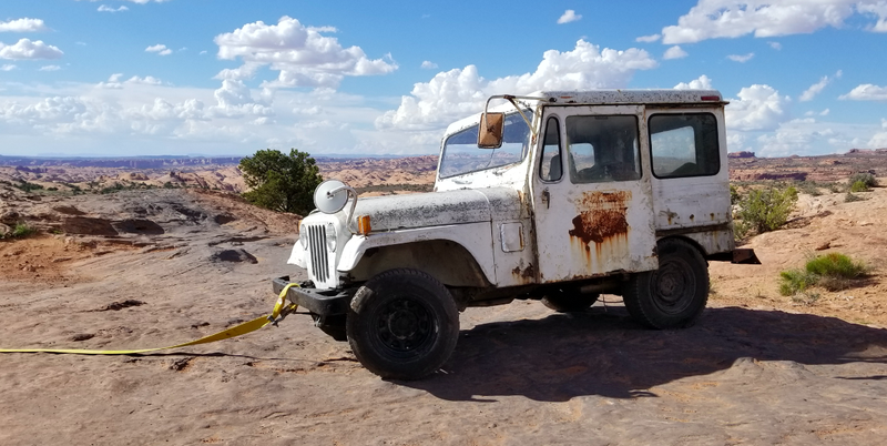 Illustration for article titled My $500 Two-Wheel Drive Postal Jeep Was a Beast Off-Road Until It Was Terrifying